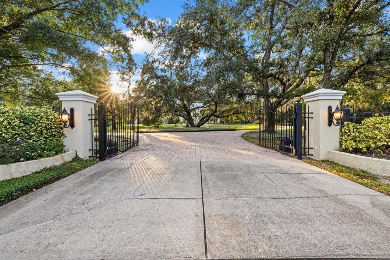 3550 Sarasota Golf Club Boulevard, Sarasota, FL 34240 Photo