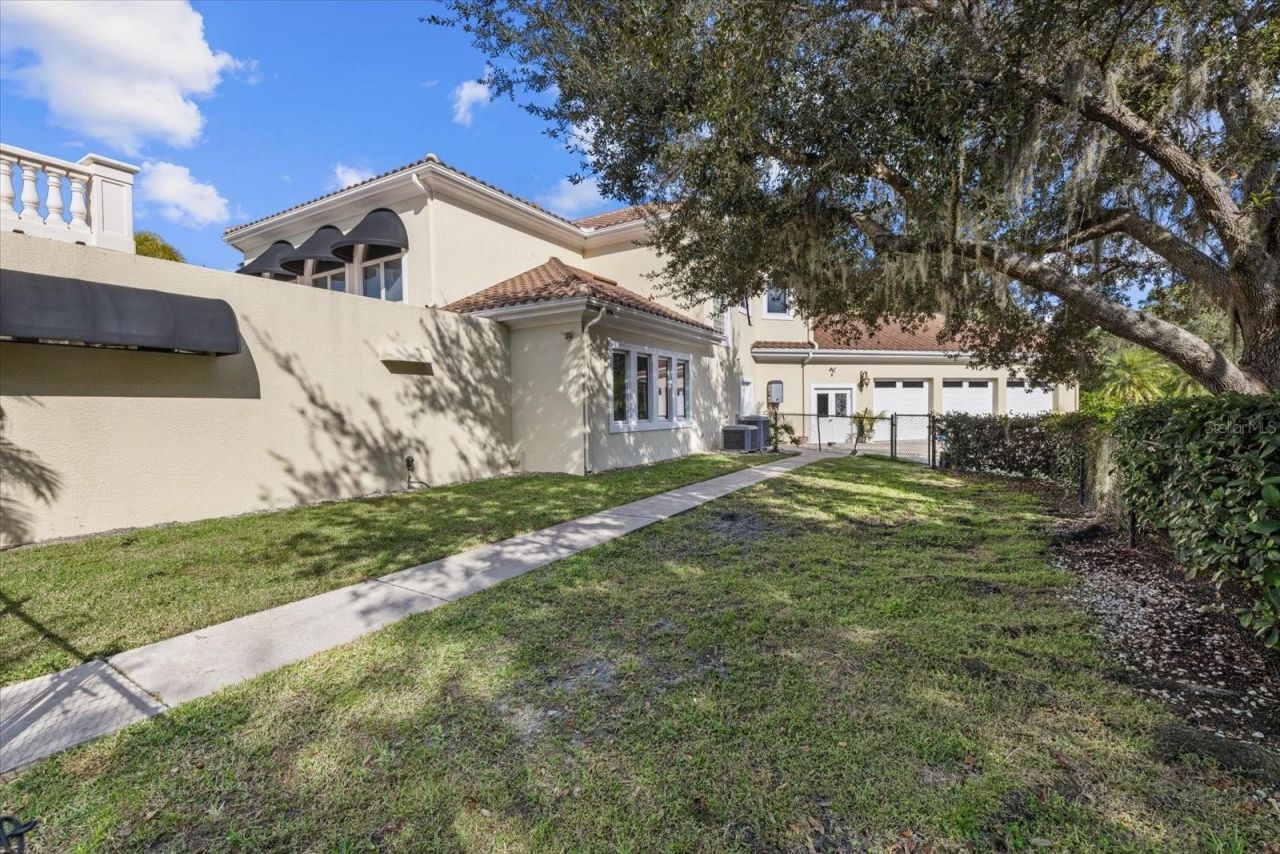 3550 Sarasota Golf Club Boulevard, Sarasota, FL 34240 Photo