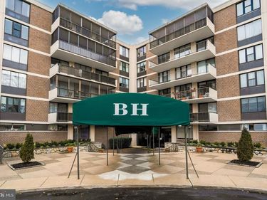 8302 OLD YORK ROAD, Unit B-24, ELKINS PARK, PA 19027