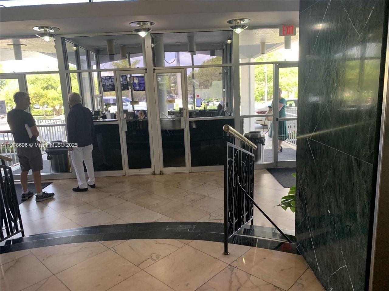 900 Bay Dr, Unit 211, Miami Beach, FL 33141 Photo