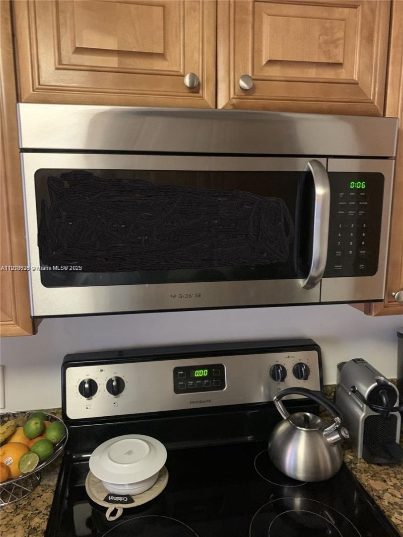 900 Bay Dr, Unit 211, Miami Beach, FL 33141 Photo