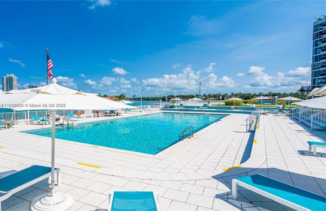 900 Bay Dr, Unit 211, Miami Beach, FL 33141 Photo