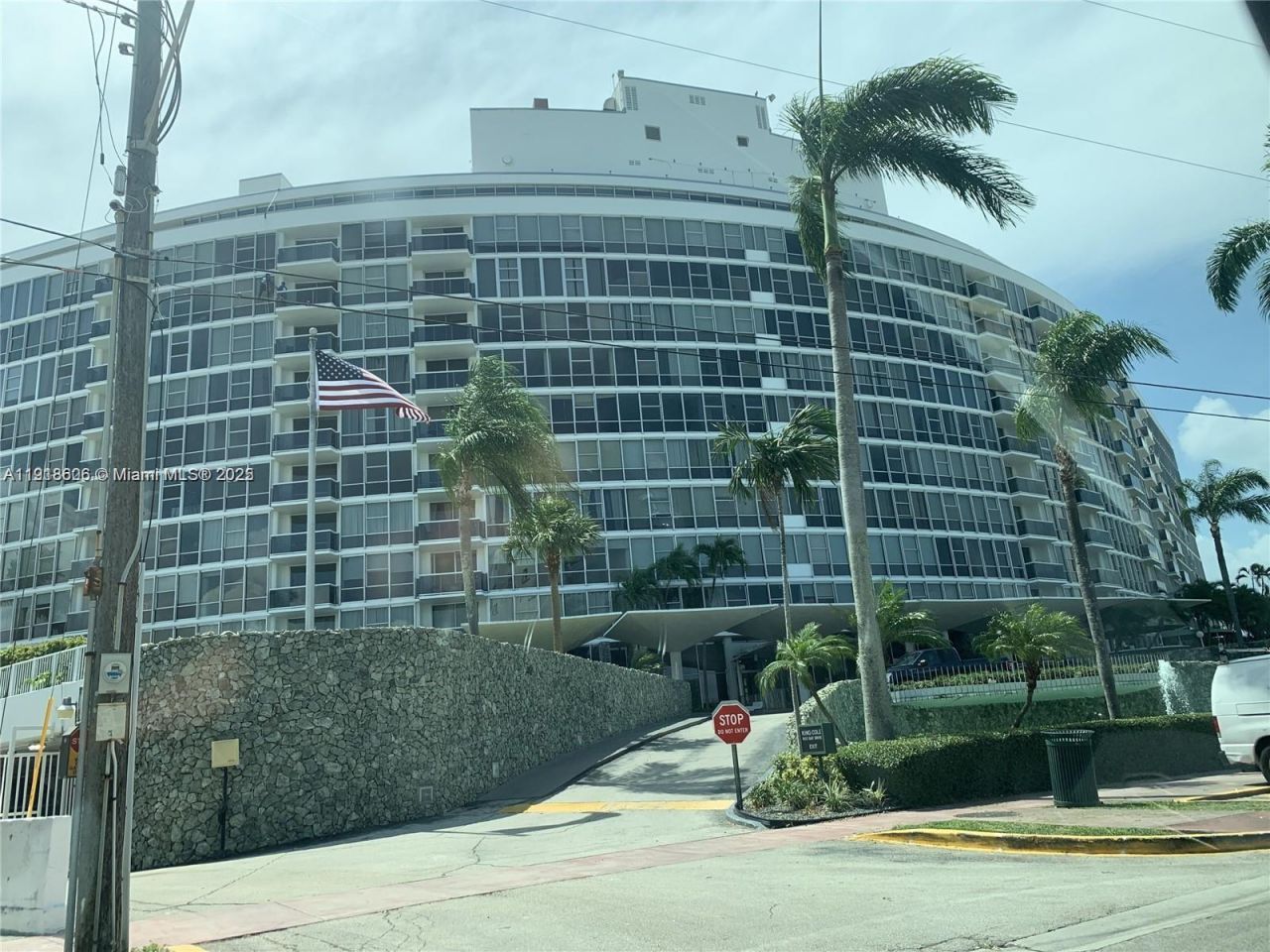 900 Bay Dr, Unit 211, Miami Beach, FL 33141 Photo