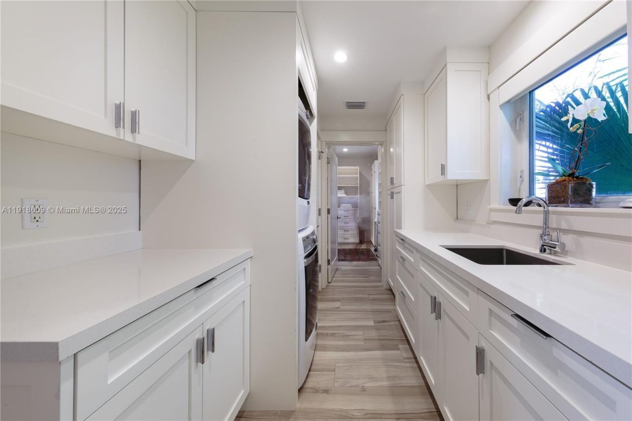 22 South Island Dr, Key Largo, FL 33037 Photo