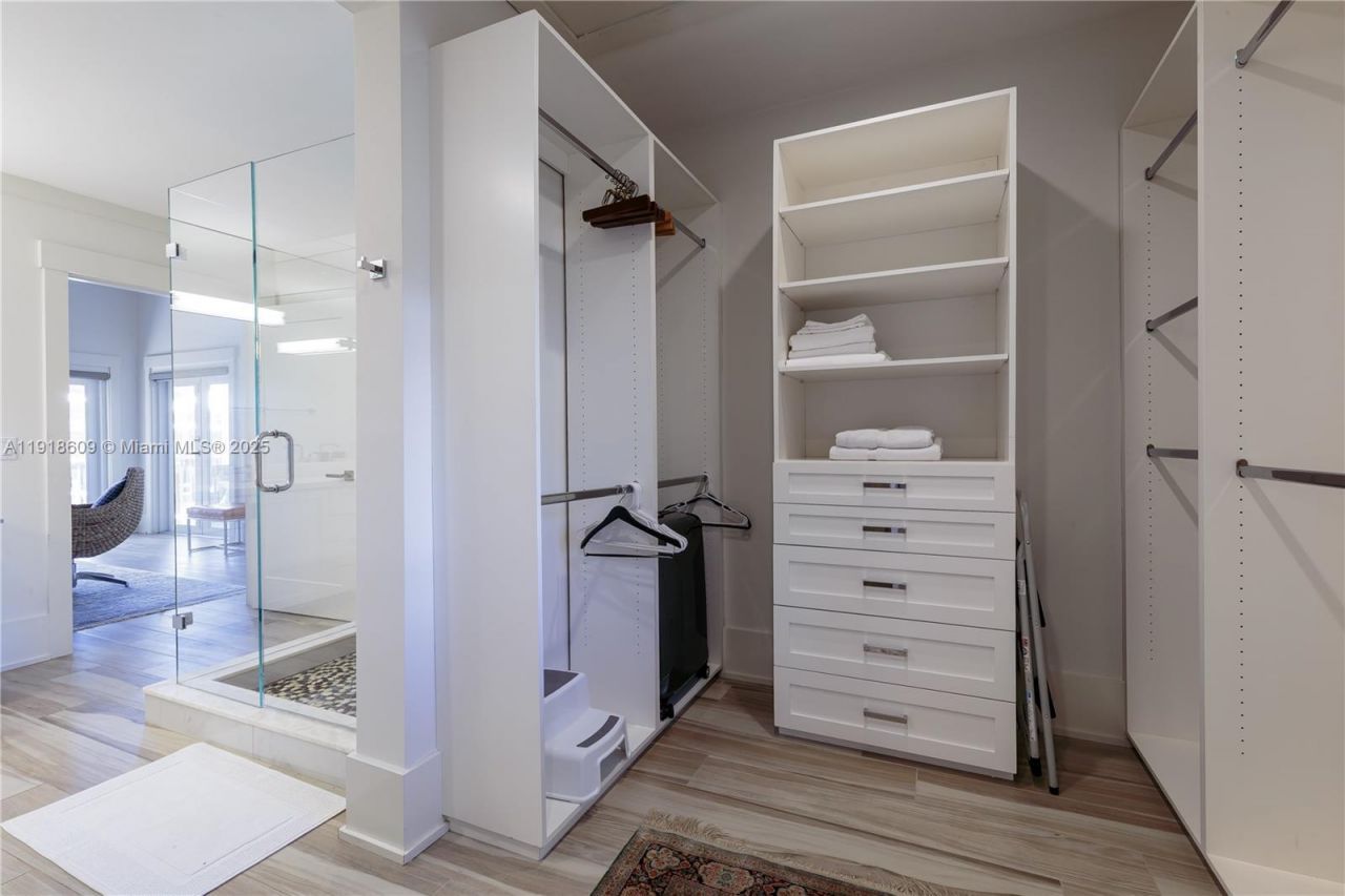 22 South Island Dr, Key Largo, FL 33037 Photo