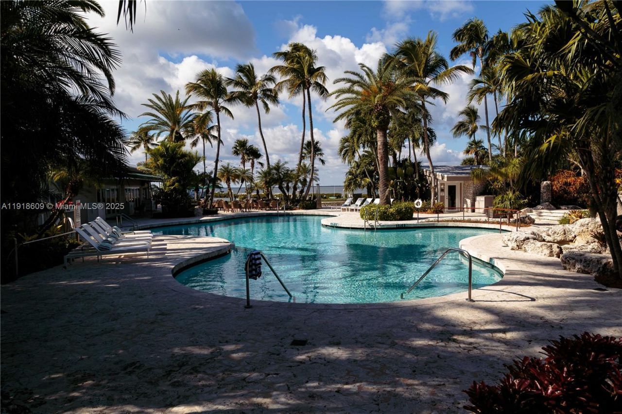 22 South Island Dr, Key Largo, FL 33037 Photo