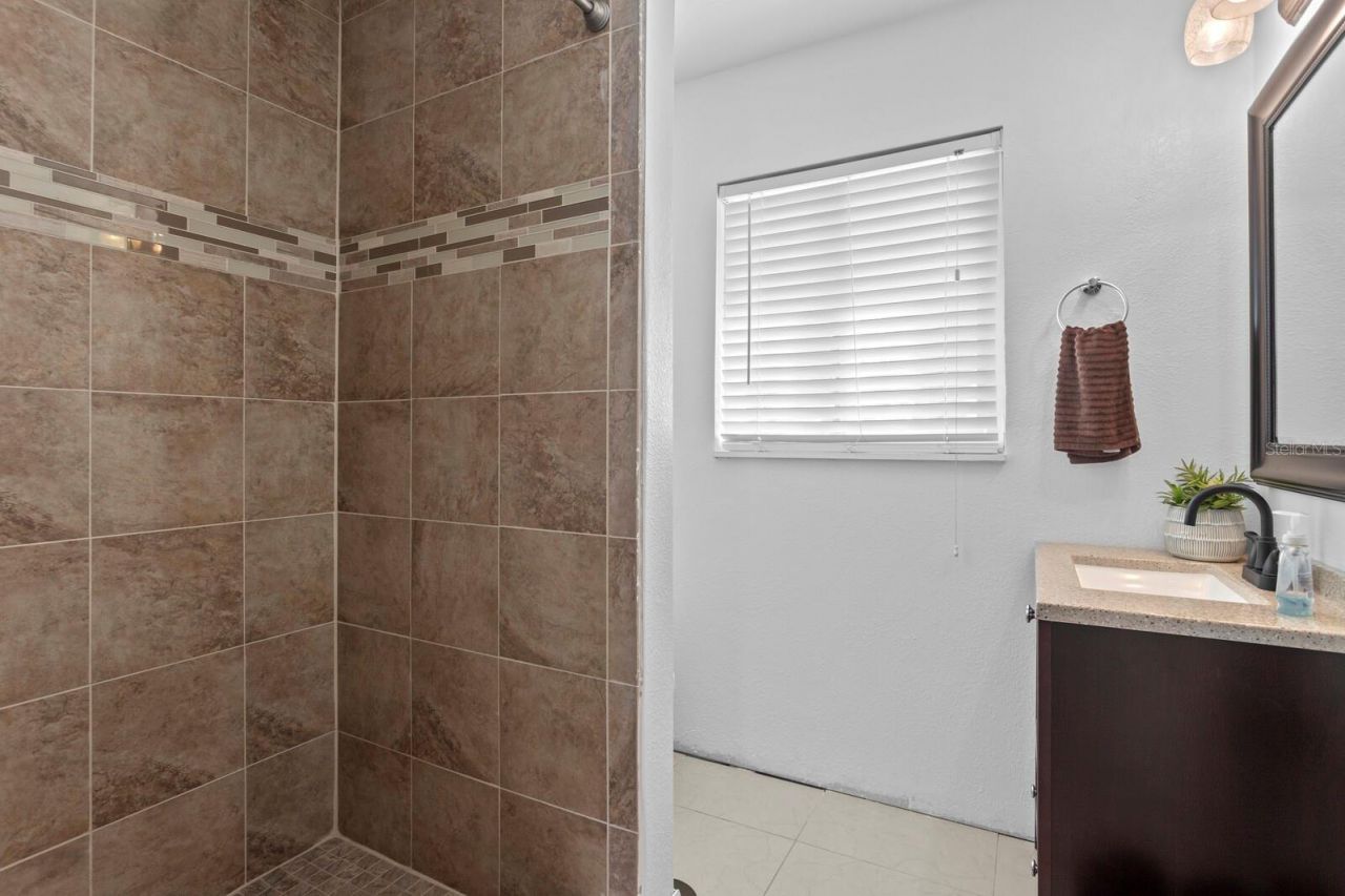 5500 Venetian Boulevard Ne, Saint Petersburg, FL 33703 Photo