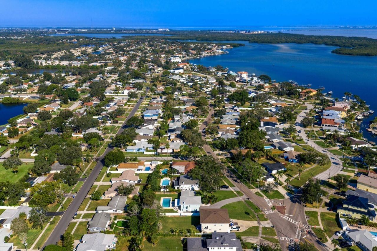 5500 Venetian Boulevard Ne, Saint Petersburg, FL 33703 Photo