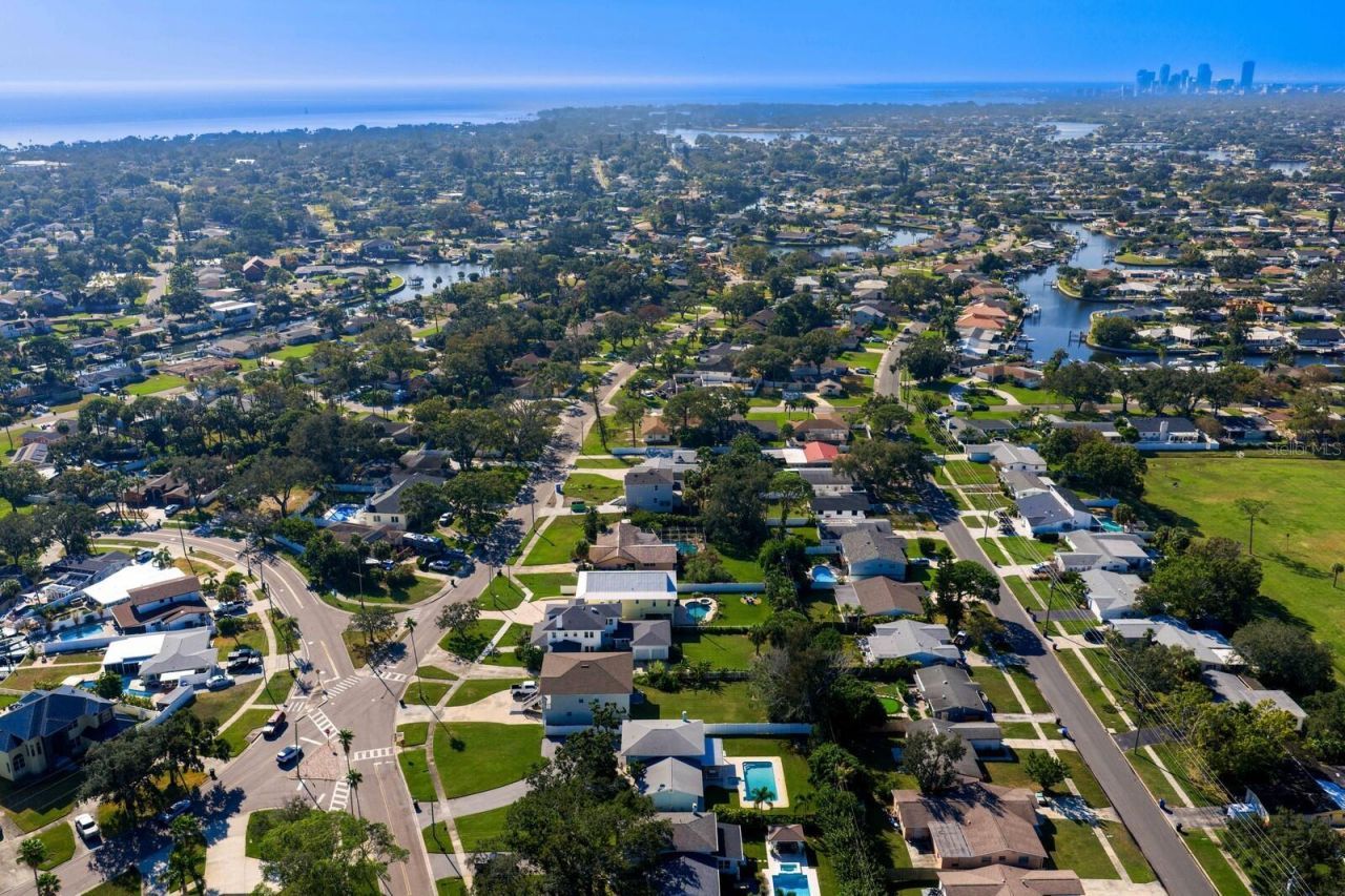 5500 Venetian Boulevard Ne, Saint Petersburg, FL 33703 Photo