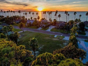 1645 SANTA BARBARA DRIVE, DUNEDIN, FL 34698