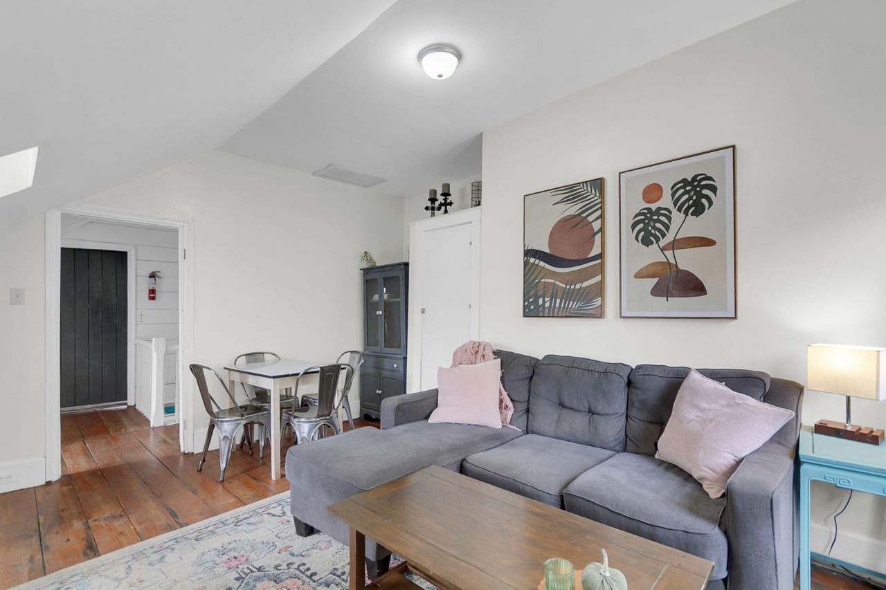 115 S Magnolia Street Photo 107