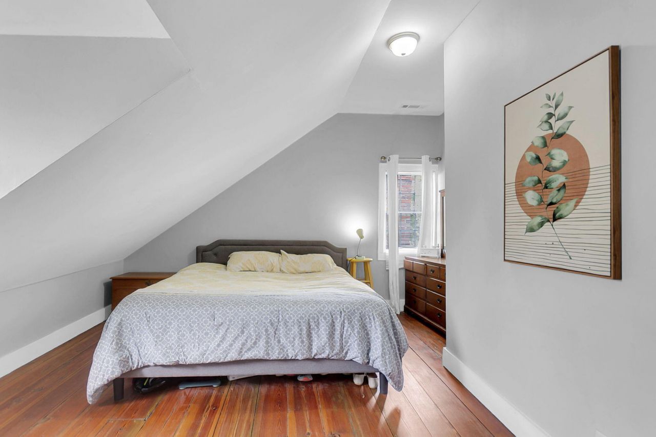 115 S Magnolia Street Photo 108