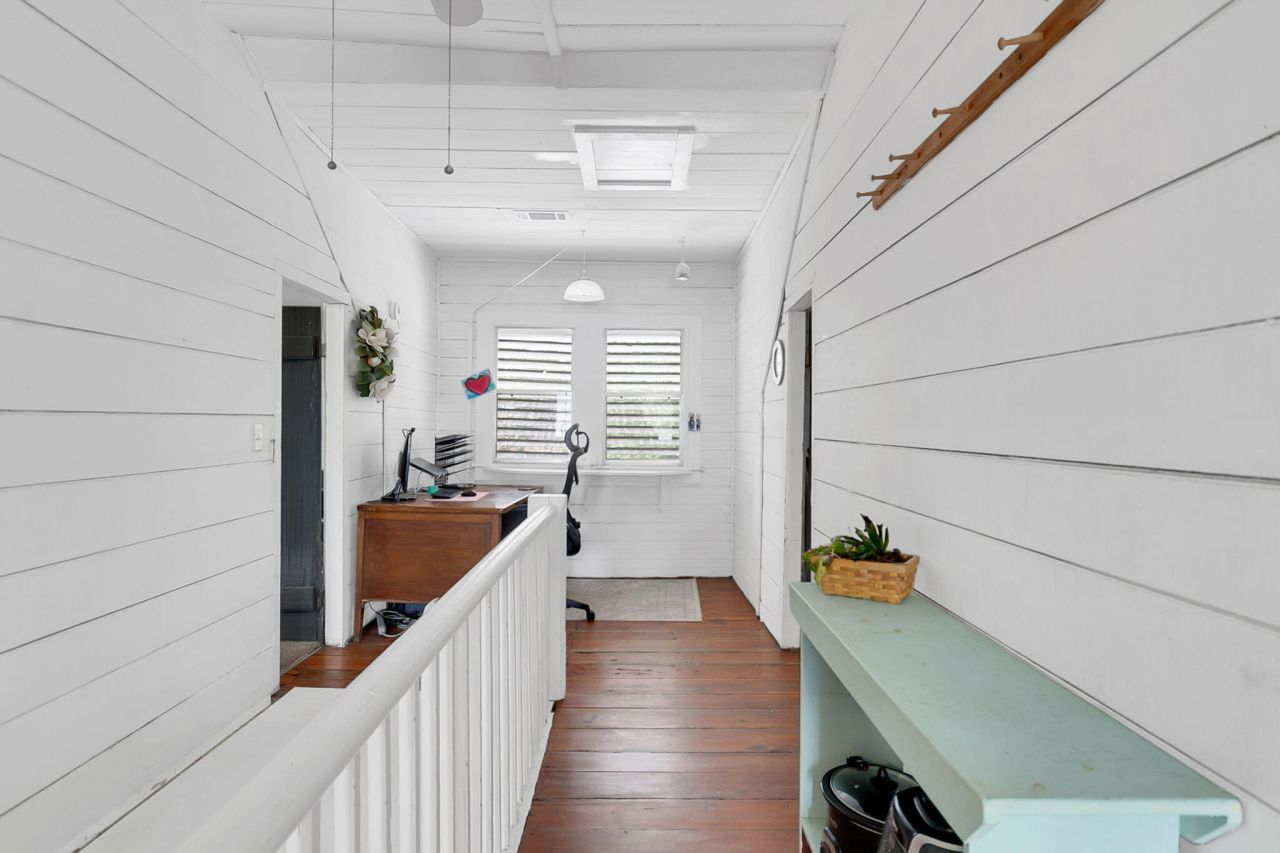 115 S Magnolia Street Photo 112