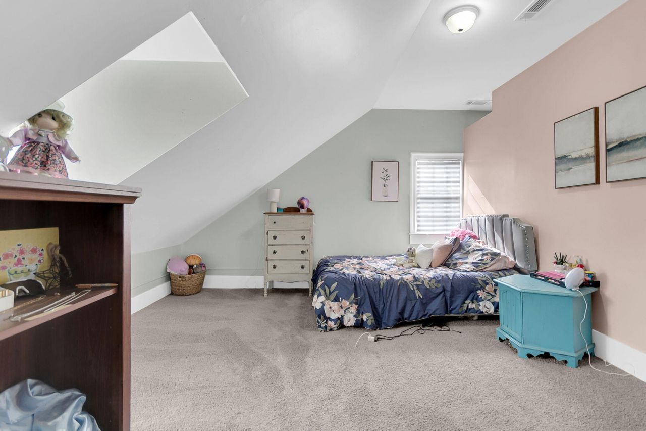 115 S Magnolia Street Photo 124