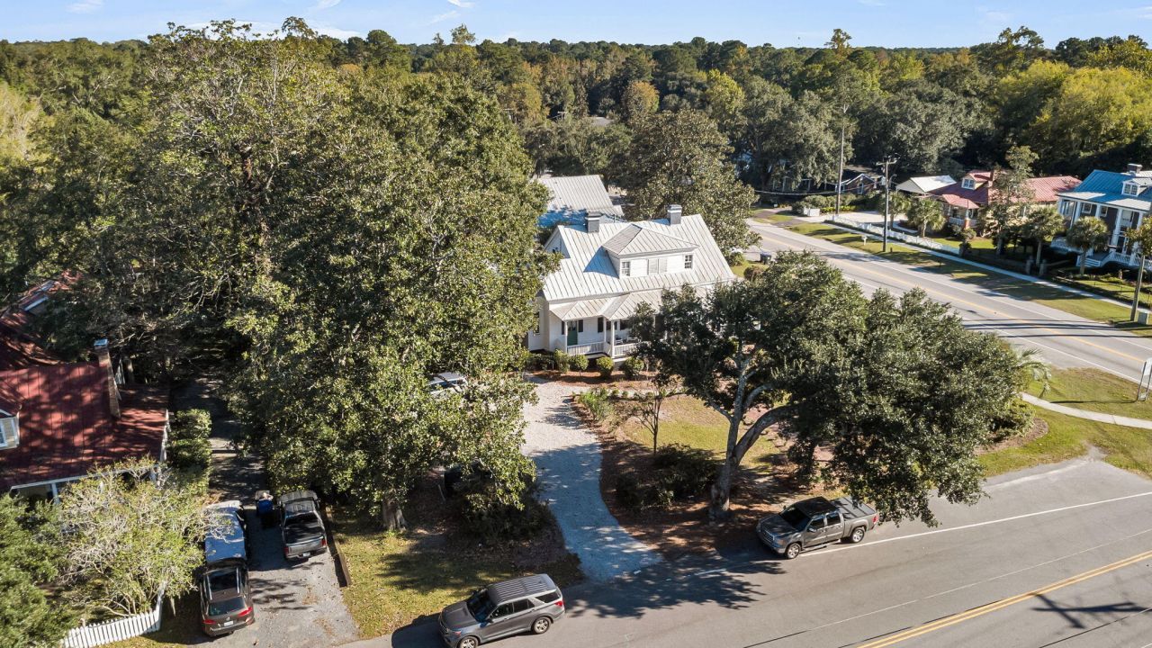 115 S Magnolia Street Photo 128