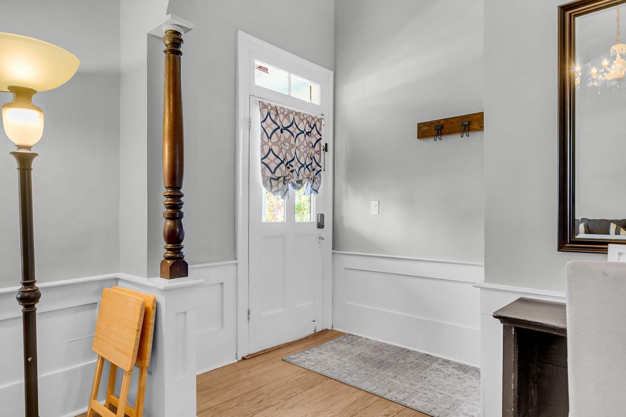 115 S Magnolia Street Photo 40