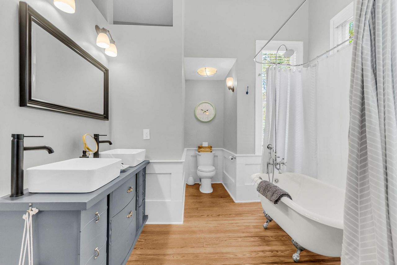 115 S Magnolia Street Photo 47