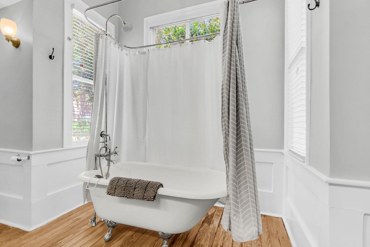 115 S Magnolia Street Photo 48