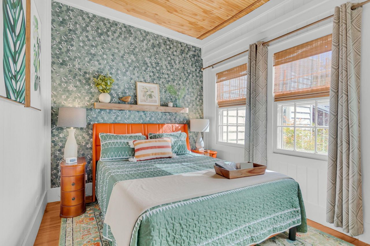 115 S Magnolia Street Photo 54