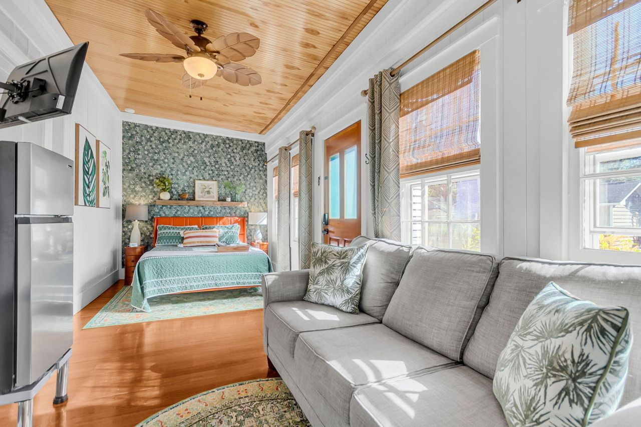 115 S Magnolia Street Photo 58