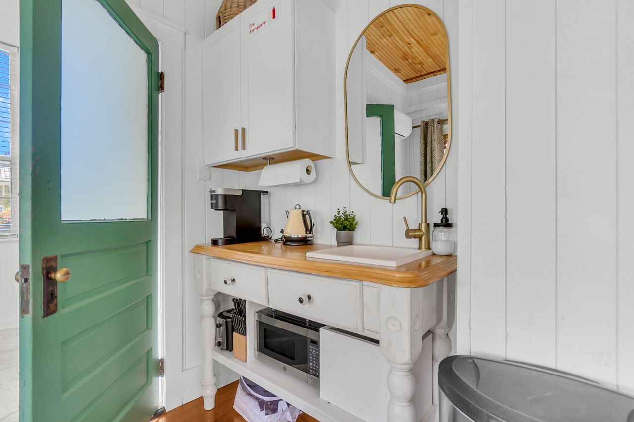 115 S Magnolia Street Photo 59