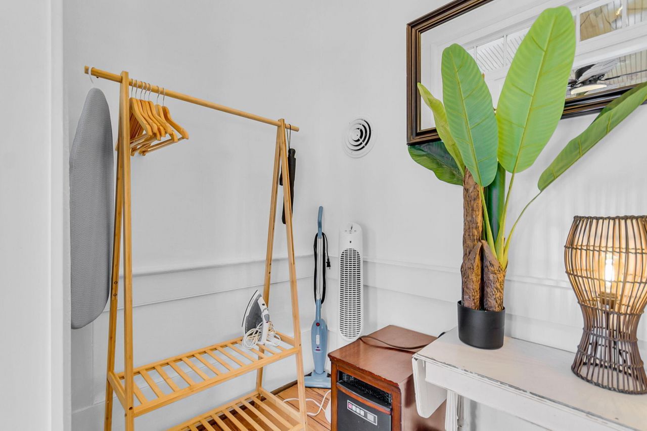 115 S Magnolia Street Photo 61