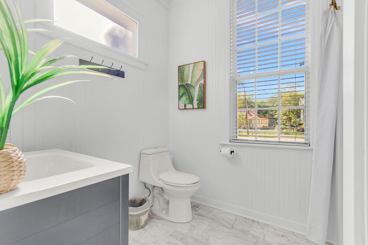 115 S Magnolia Street Photo 62