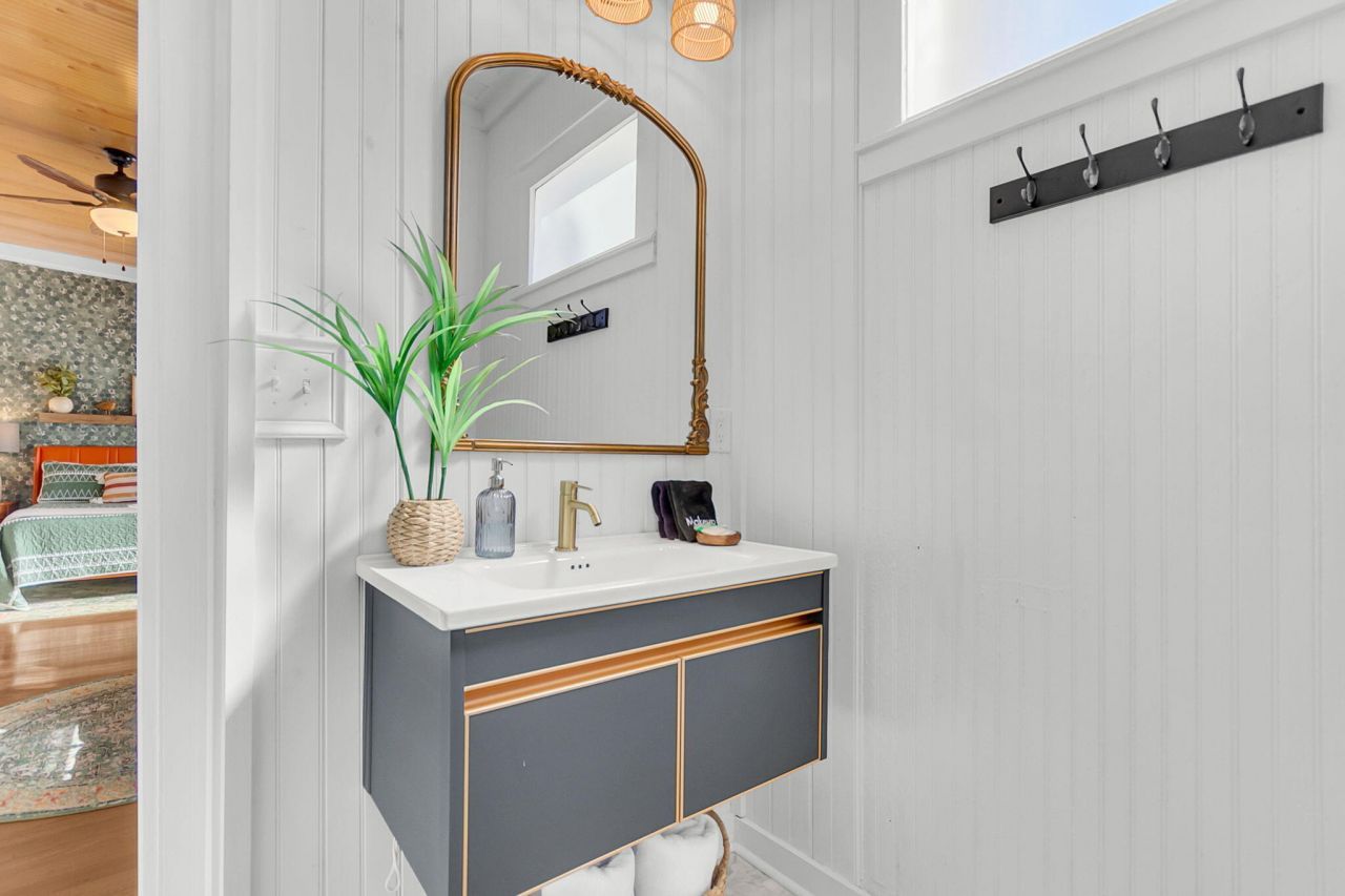 115 S Magnolia Street Photo 63