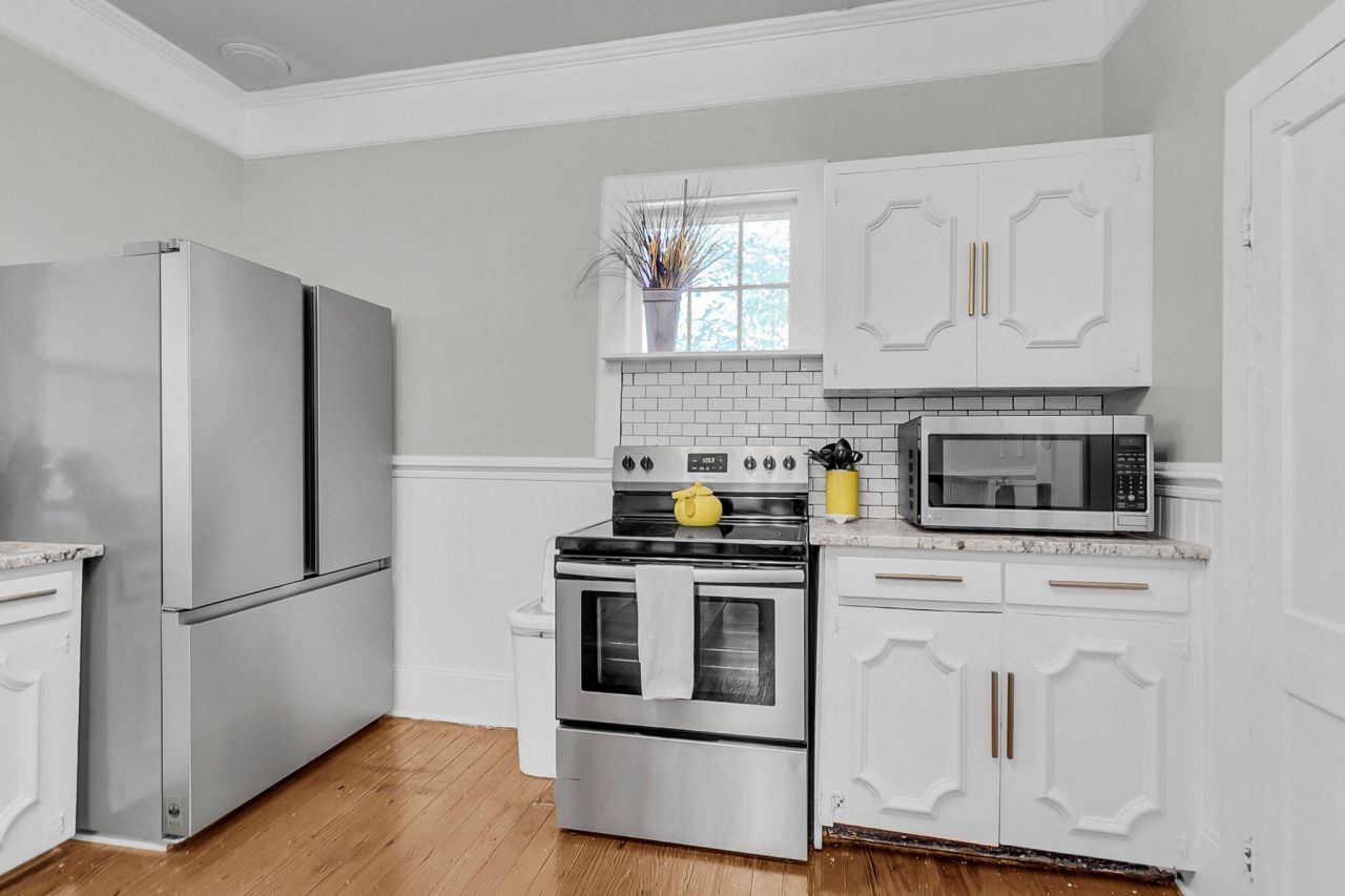 115 S Magnolia Street Photo 70