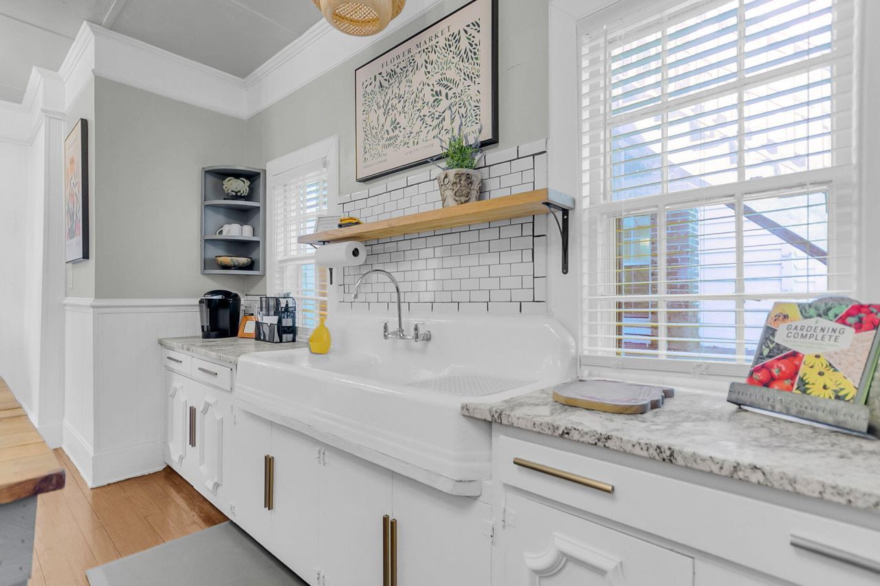 115 S Magnolia Street Photo 71