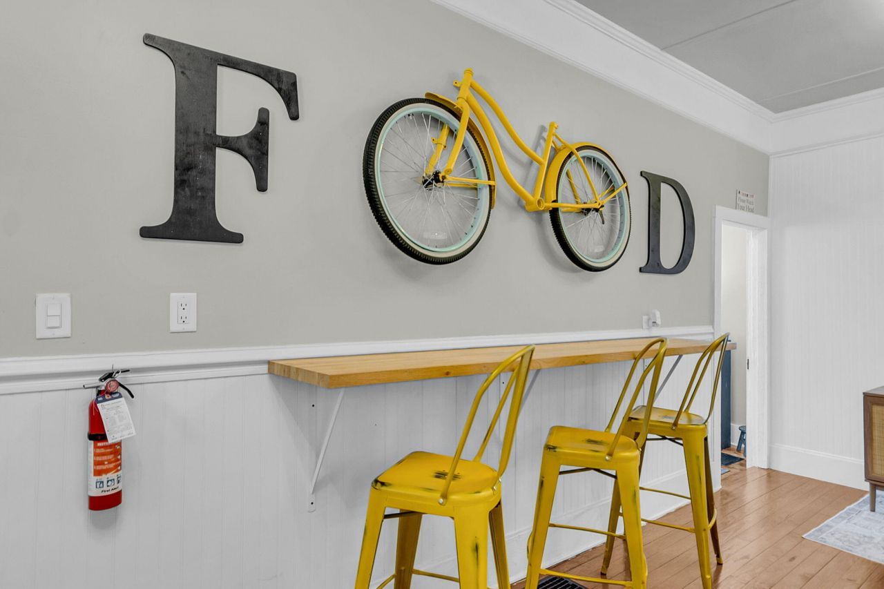 115 S Magnolia Street Photo 72