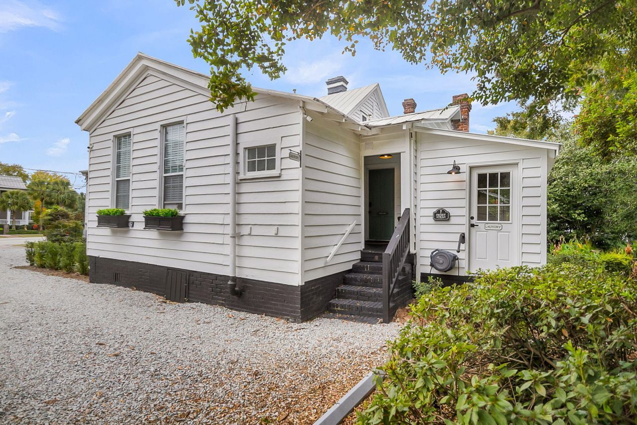 115 S Magnolia Street Photo 8