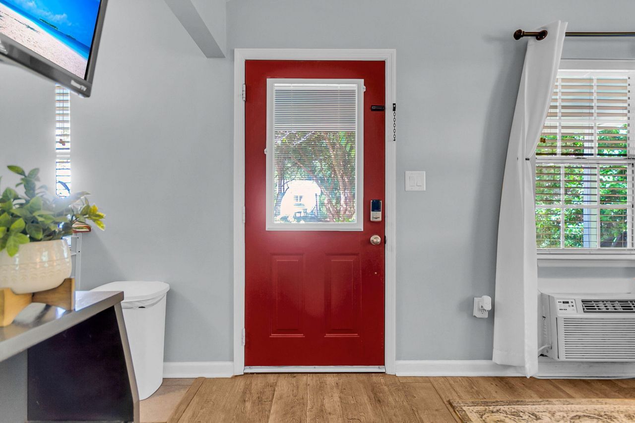 115 S Magnolia Street Photo 88