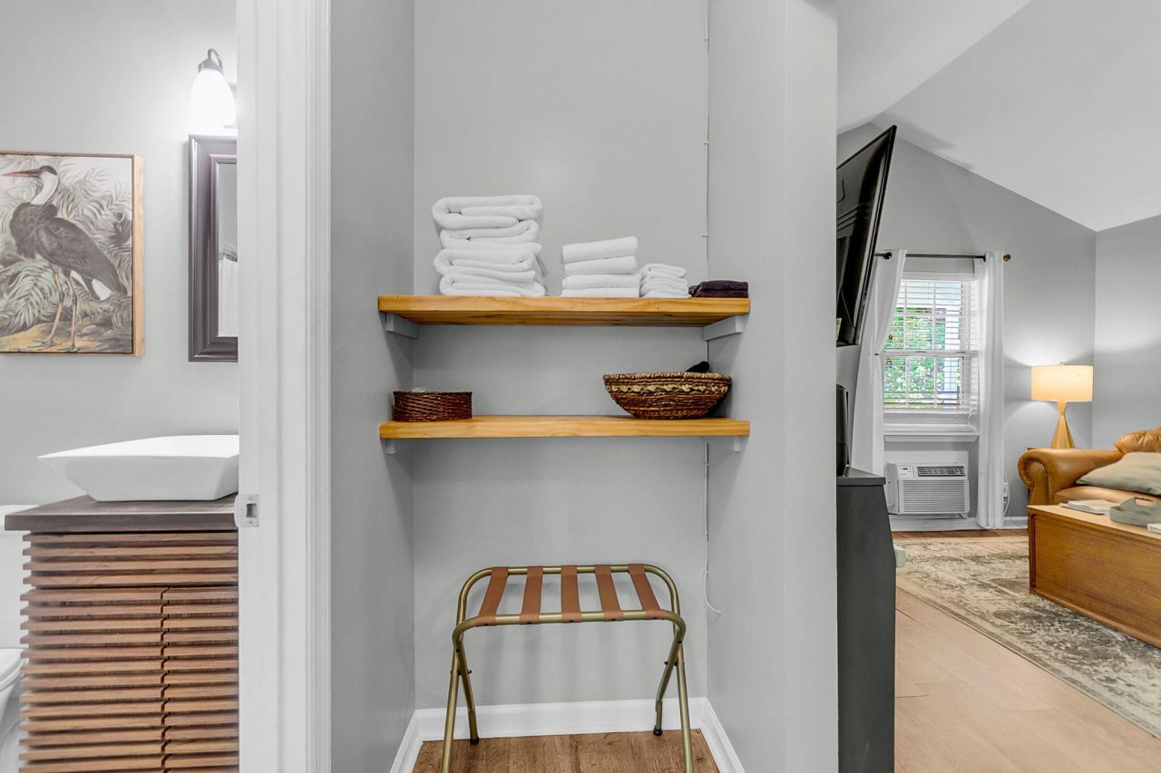 115 S Magnolia Street Photo 97