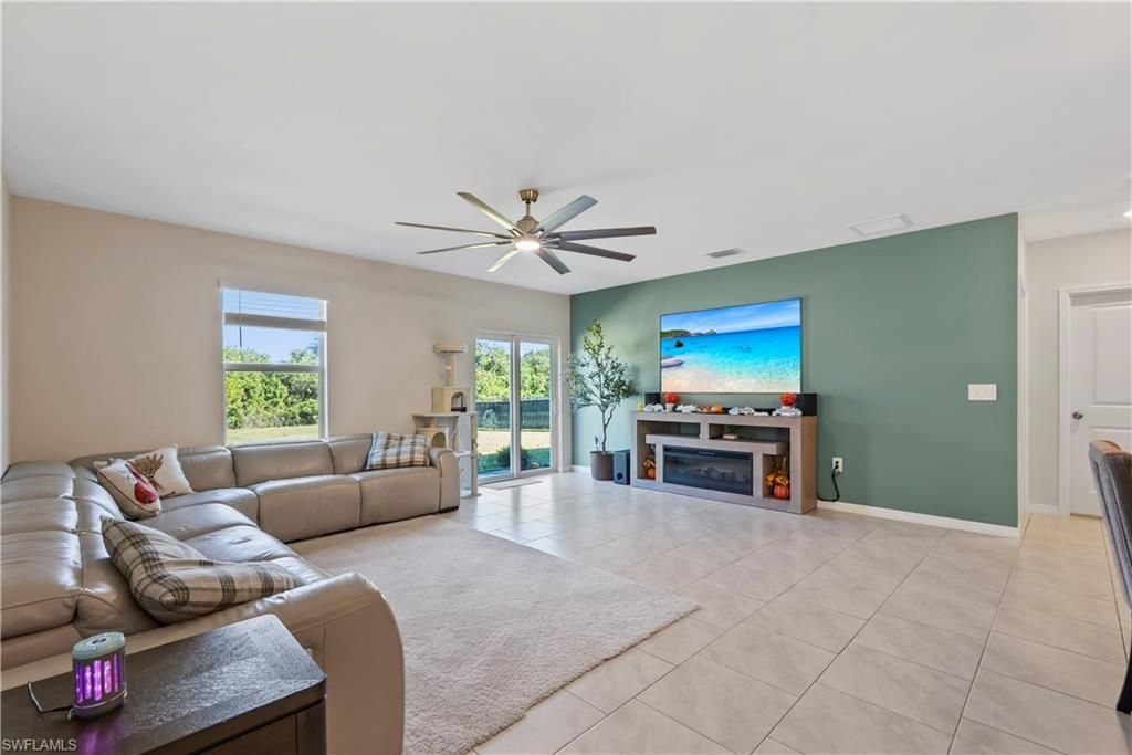 19972 Green Pasture Rd, Lehigh Acres, FL 33974 Photo