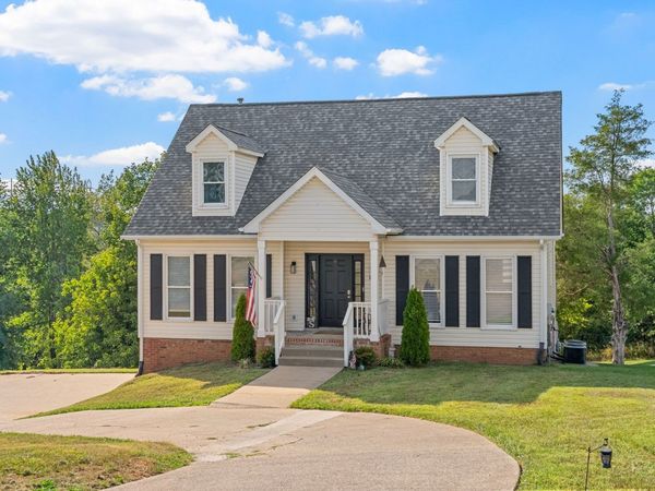 1541 Homeplace Ct, Clarksville, TN 37043