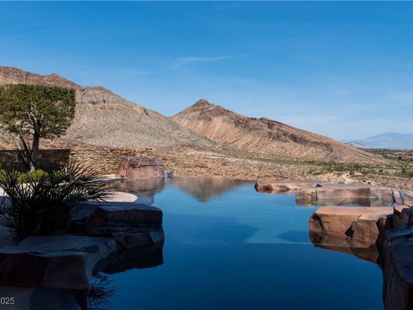 5 Promontory Pointe Lane, Las Vegas, NV 89135