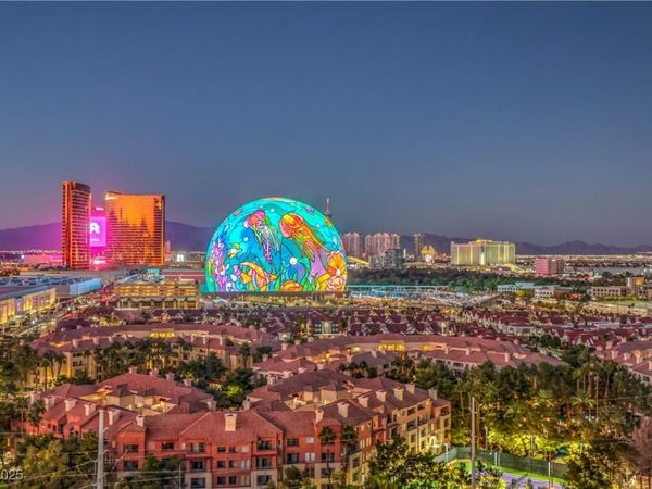 211 E Flamingo Road, Unit 1505, Las Vegas, NV 89169