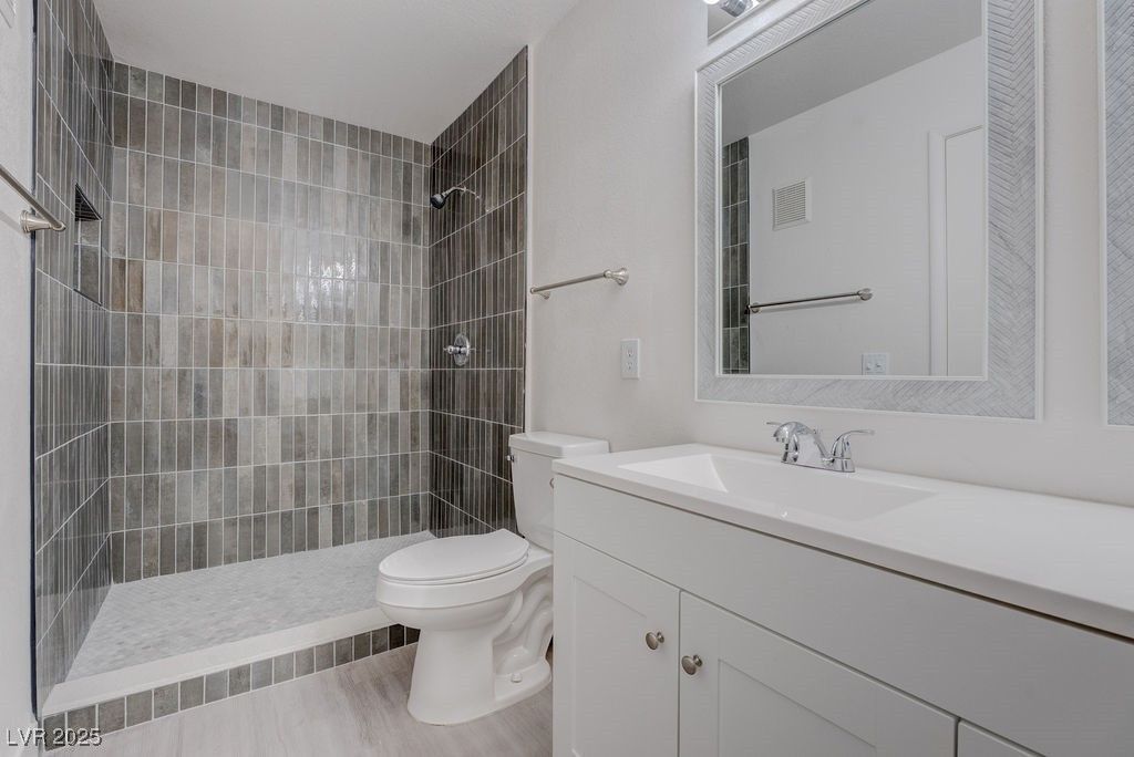 3060 Tarpon Drive, Unit 204, Las Vegas, NV 89120 Main Photo