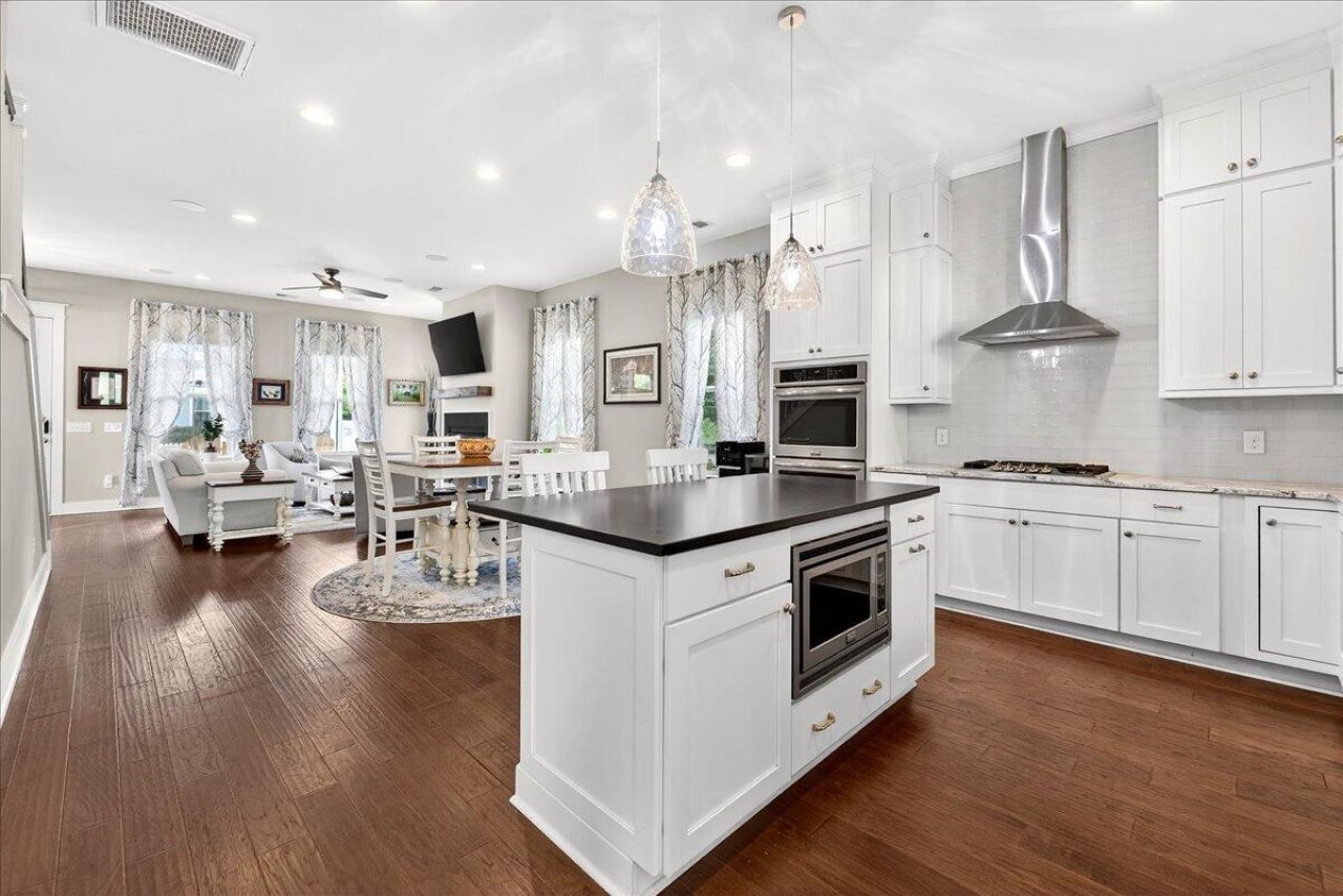 2022 Codorus Lane Photo 14