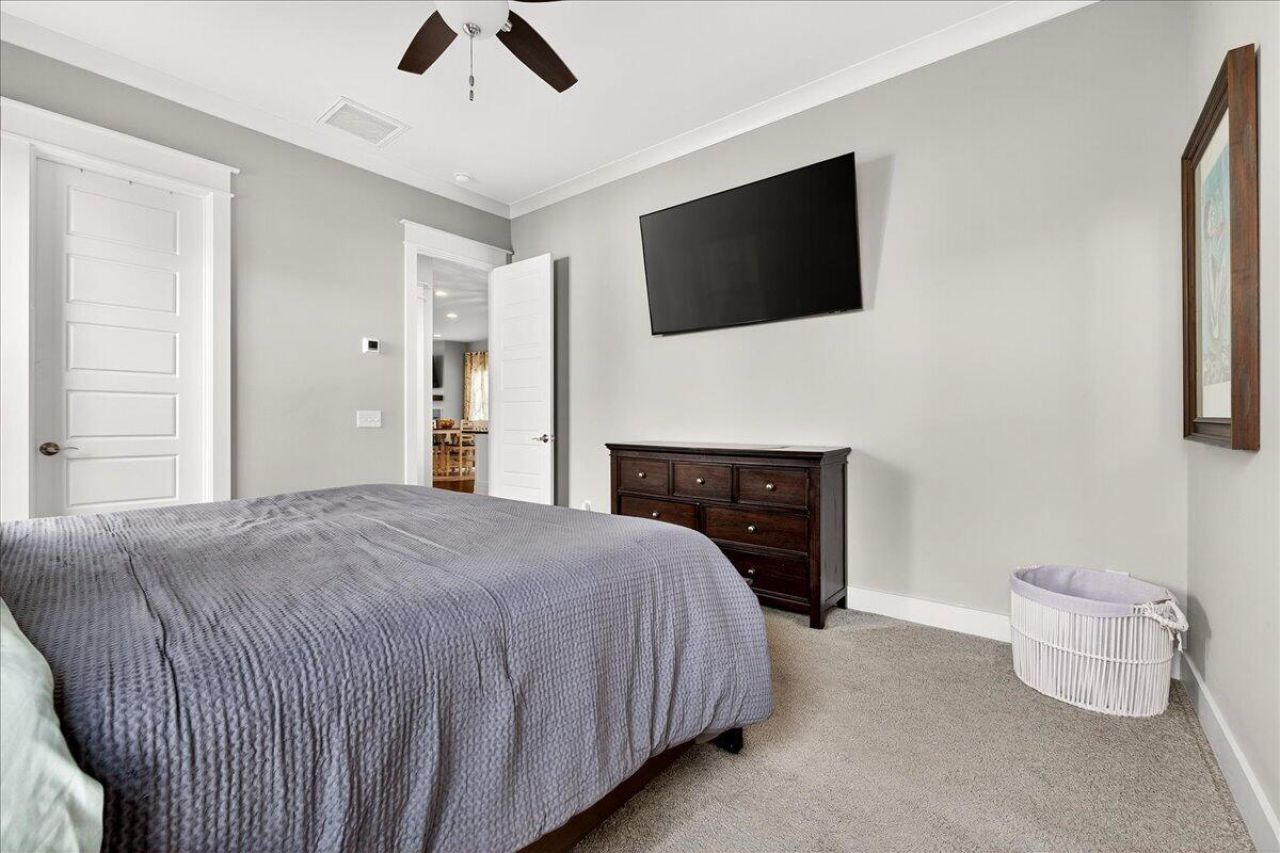 2022 Codorus Lane Photo 17