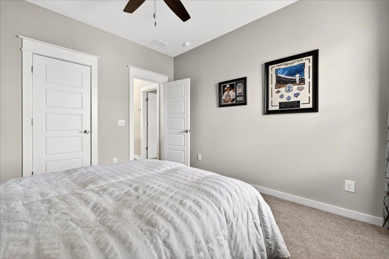 2022 Codorus Lane Photo 33