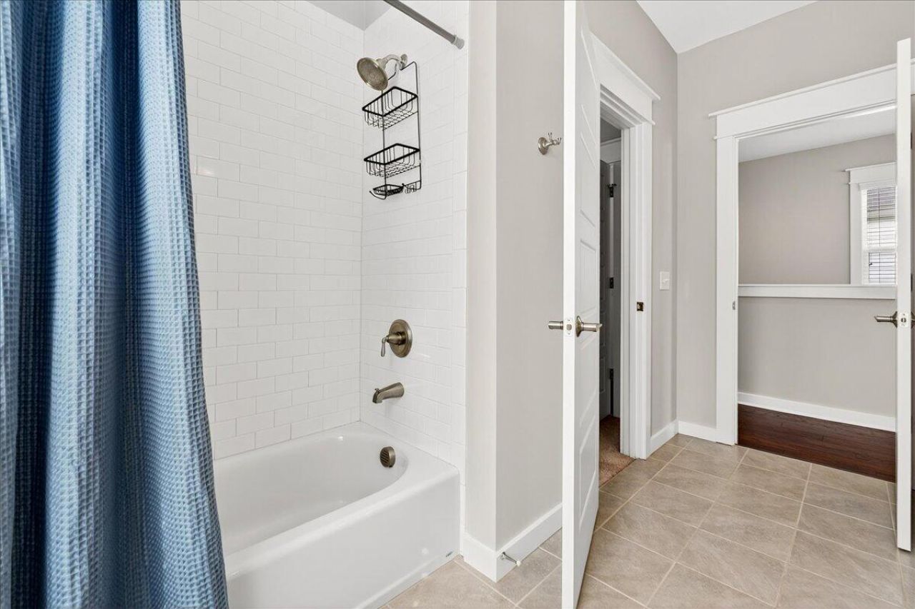 2022 Codorus Lane Photo 34