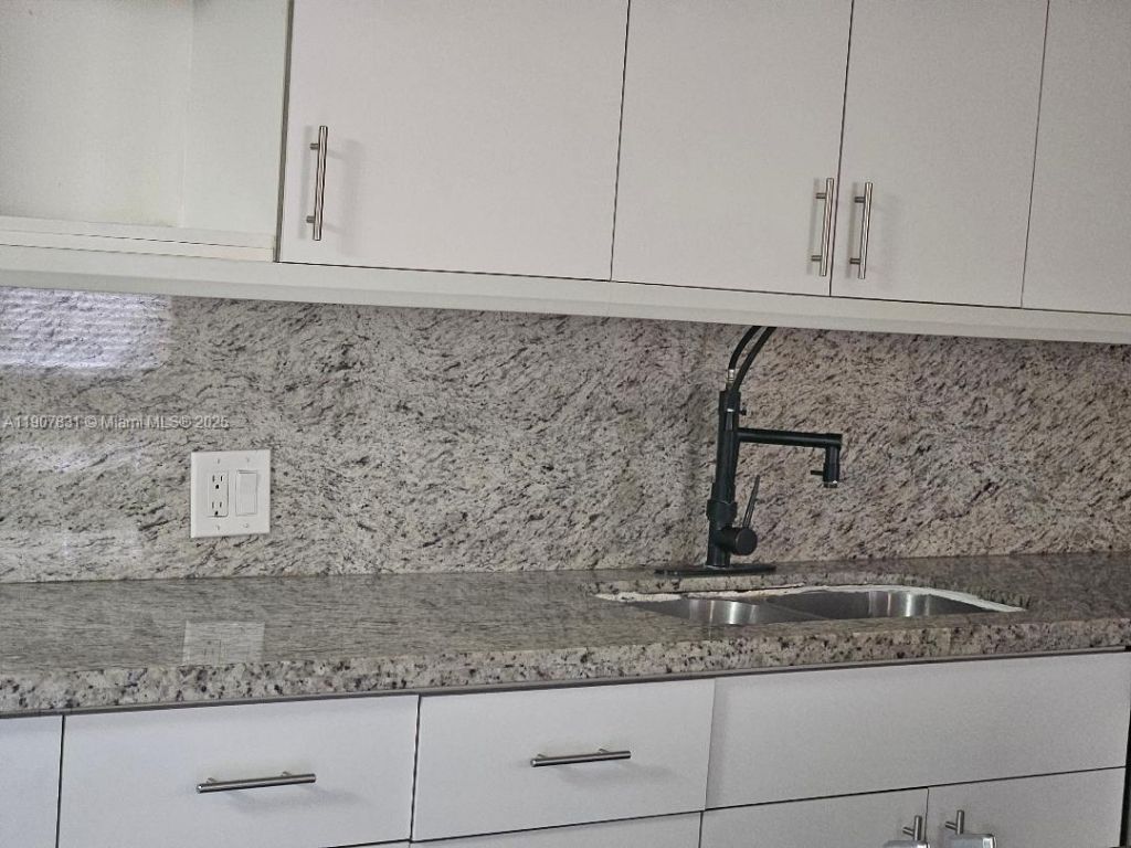 8401 SW 107th Ave, Unit 316E / 315, Miami, FL 33173 Photo