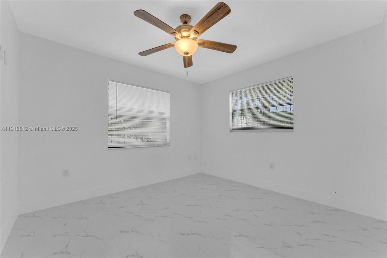 2401 SW 102nd Ave, Miami, FL 33165 Photo