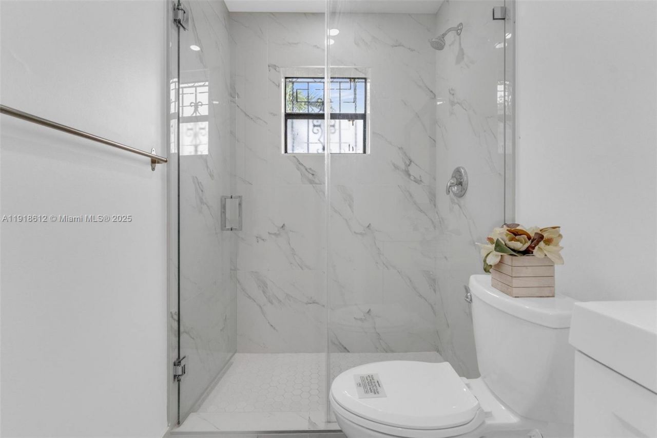 2401 SW 102nd Ave, Miami, FL 33165 Photo