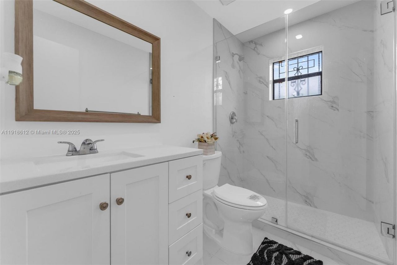 2401 SW 102nd Ave, Miami, FL 33165 Photo