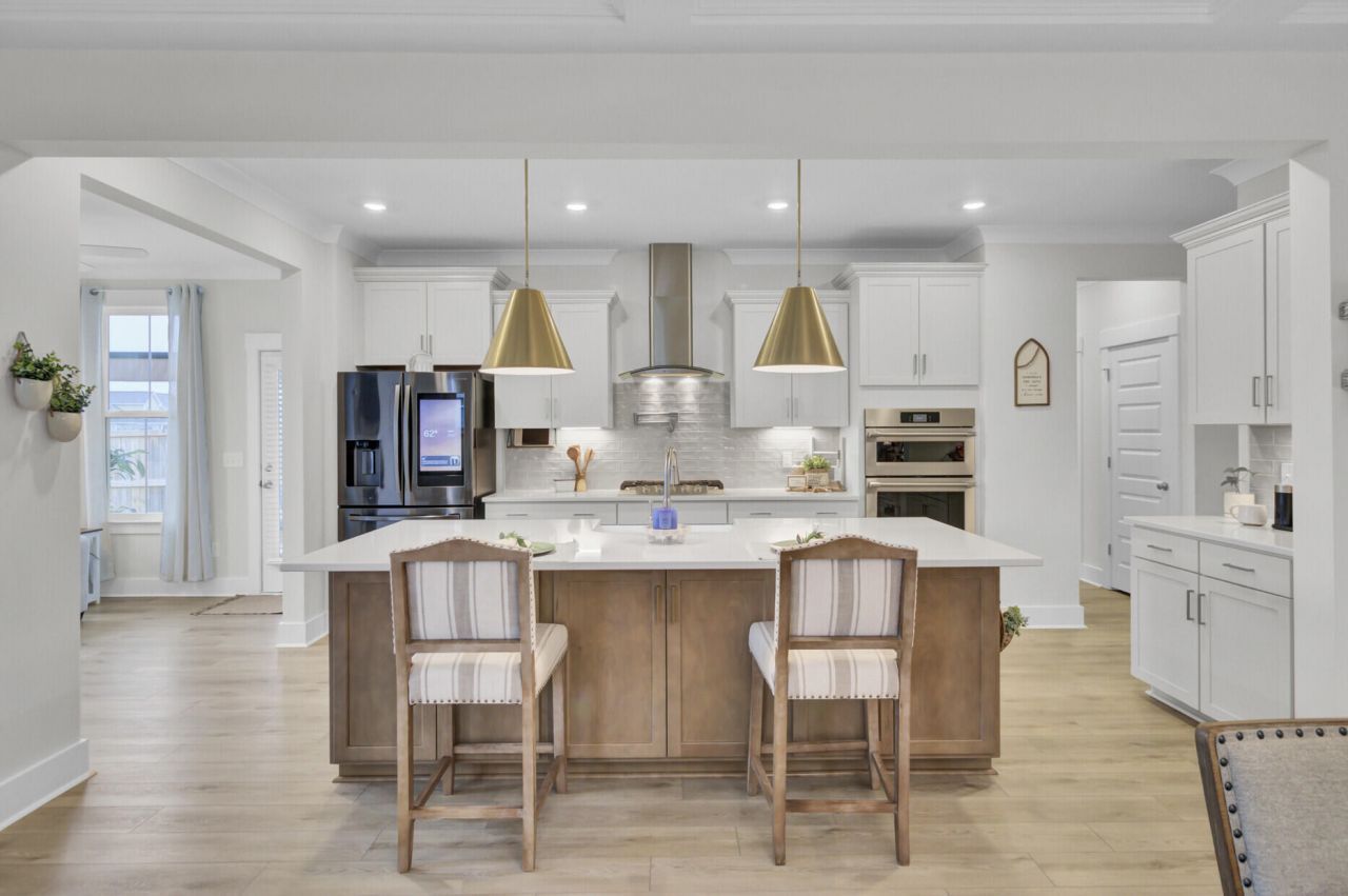 472 Rowley Lane Photo 13