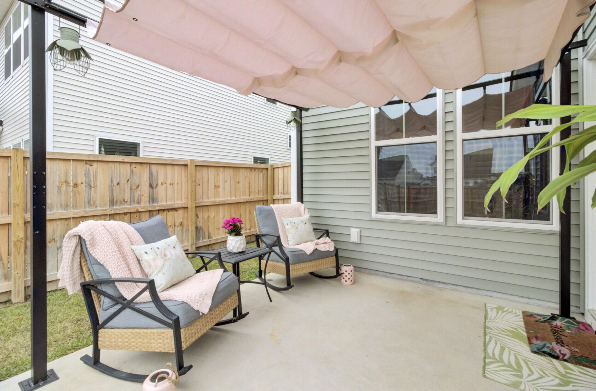 472 Rowley Lane Photo 15
