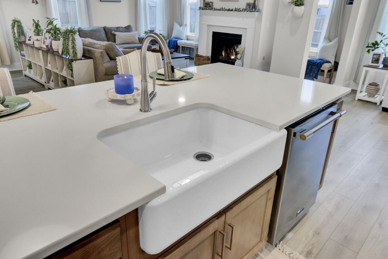 472 Rowley Lane Photo 19